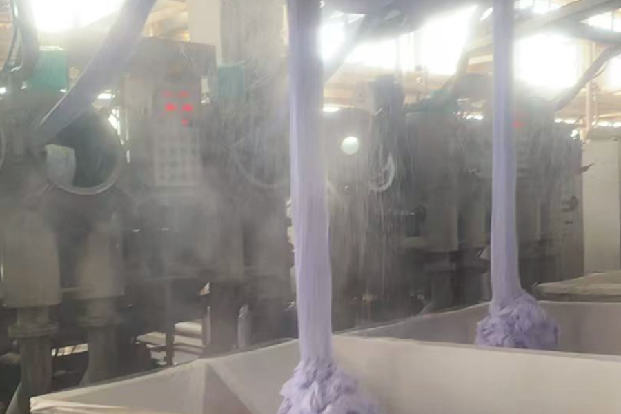 Farging fabrikken produksjon halvfabrikata ut av sylinderen